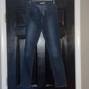 Women’s Levis